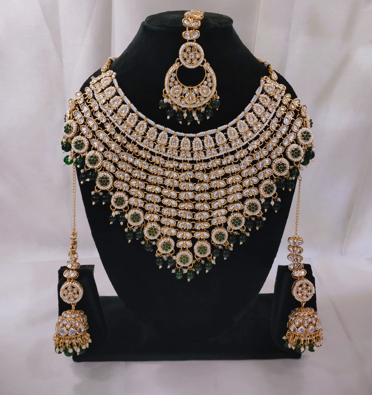 Mesmerizing Boutique Subr003 Green Kundan Bridal Jewellery Set For Bride