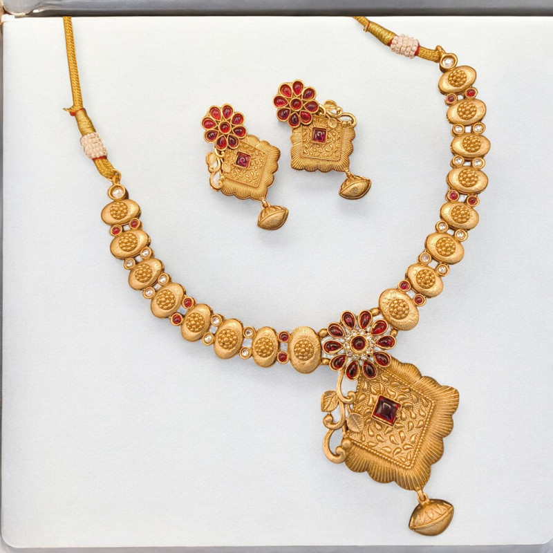 Stunning Luxe Suns0015 Maroon Copper Necklace & Earrings Jewellery Set For Women