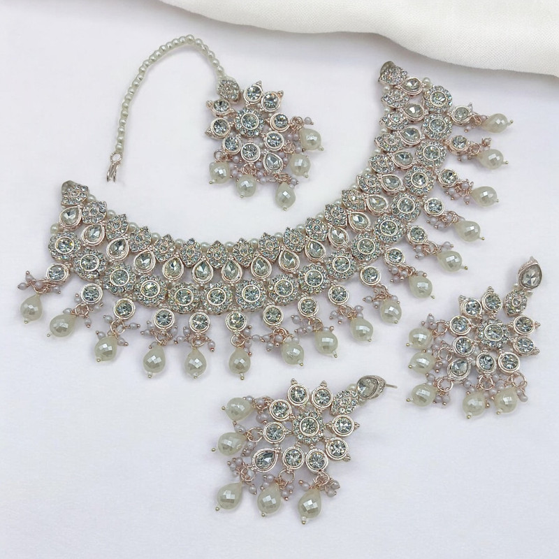 Lustrous Elite Suns0038 White Kundan Choker Necklace Earring Jewellery Set For Marriage